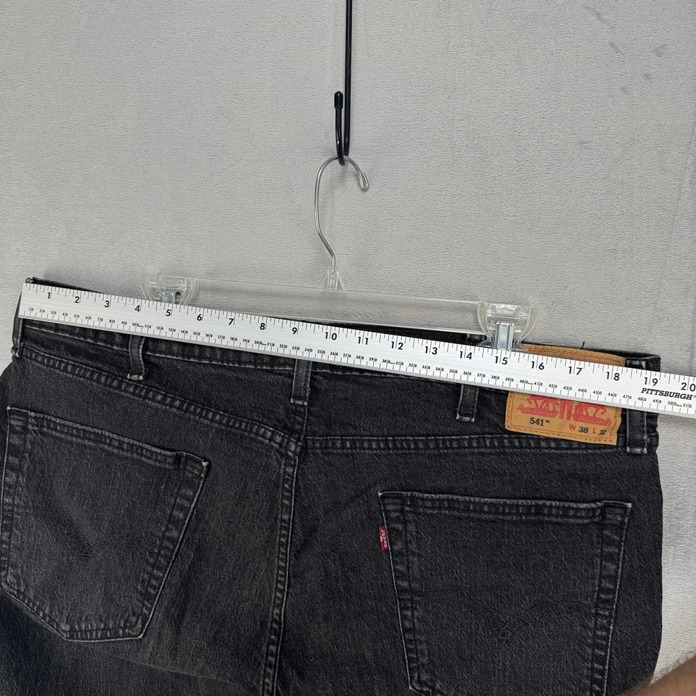 Levis 541 Jeans Mens 38x32 Black Wash Tapered Athletic Fit Stretch Denim
